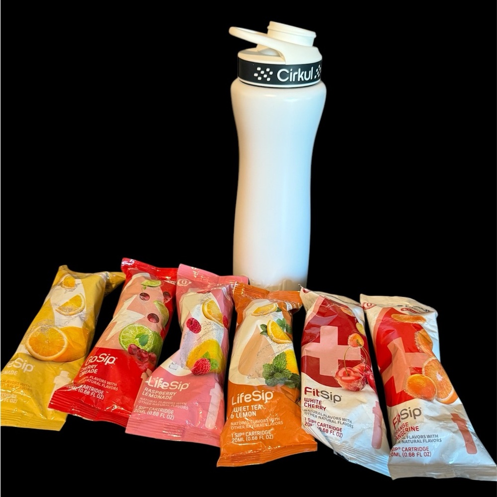 White Stainless Steel Cirkul Bottle Plus flavs